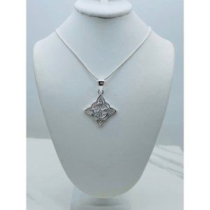 ❤️ 925 Sterling Silver pendant and necklace witch knot